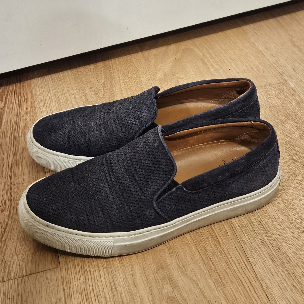 Aquatalia Navy Alisha Mini Embossed Suede Slip-On Sneakers Size 7